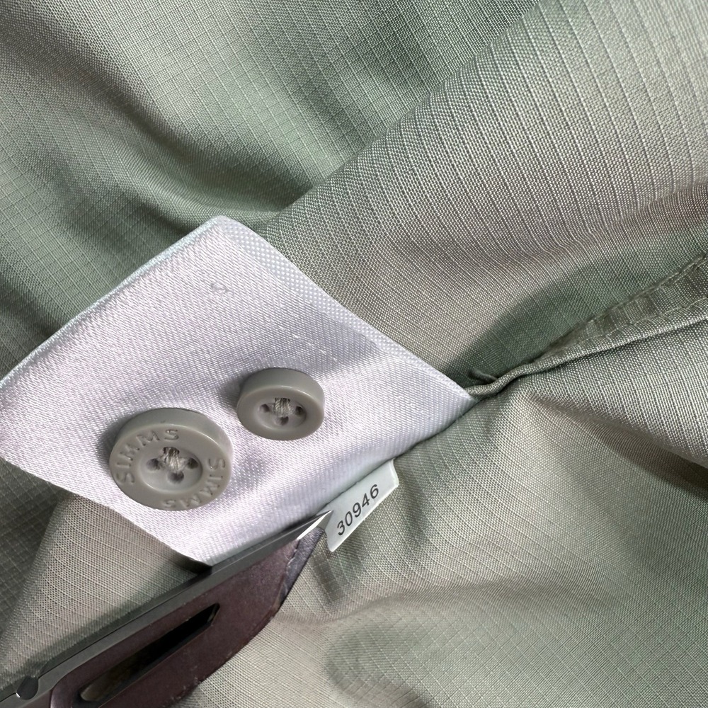 Simms Button Up Shirt Men XL Beige Long‎ Sleeve Fishing Gore Creek Fly Fisherman - Picture 10 of 16